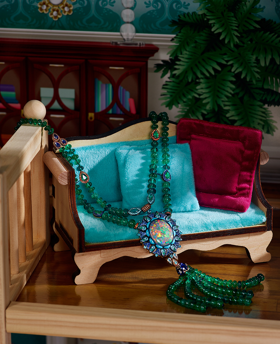 Chopard Red Carpet collection Opal, rare jewels and diamonds in the lounge, photo by David Lewis Taylor. 